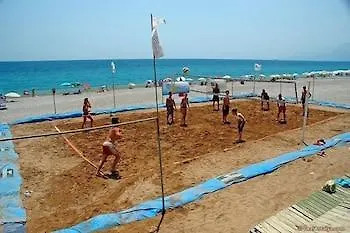 كريستال بيتش فندق 3*
