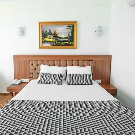 Hotel Kristal 3*