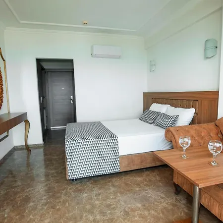 Kristal Hotel Antalya