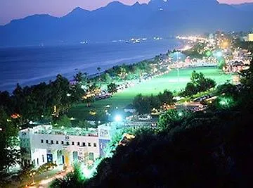 Kristal Hotel 3*